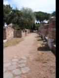 08111 ostia - regio v - semita dei cippi - ecke - via della fortuna della annonaria - bli ri sueden.jpg